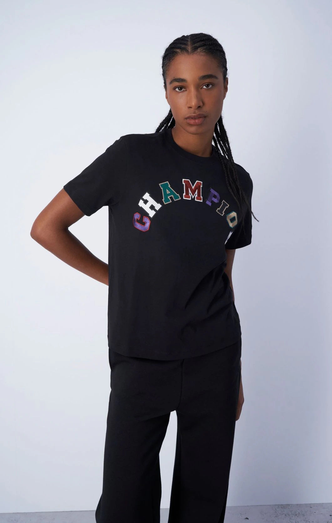 Black champion crewneck womens shop